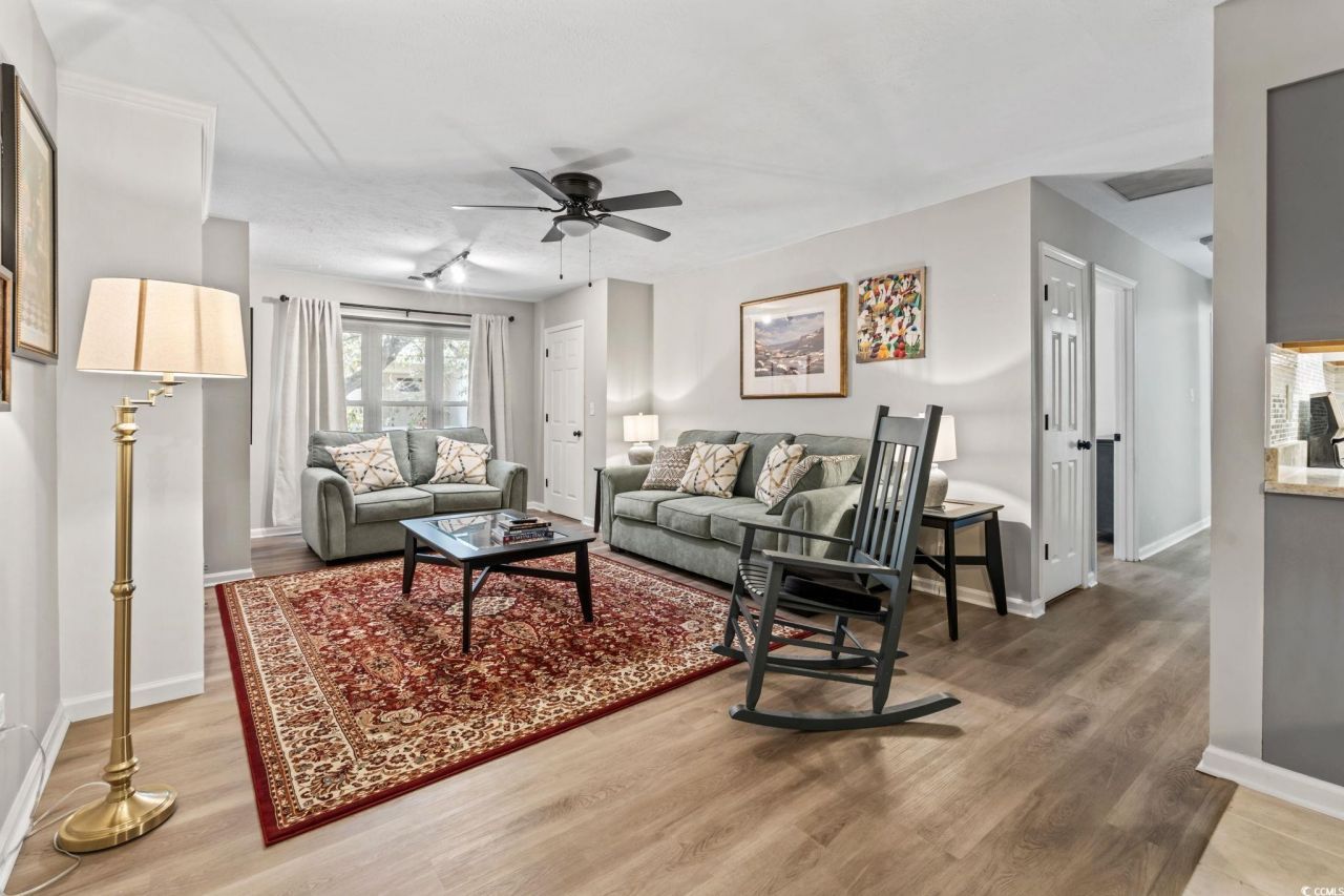 404 75th Ave. N Photo 8