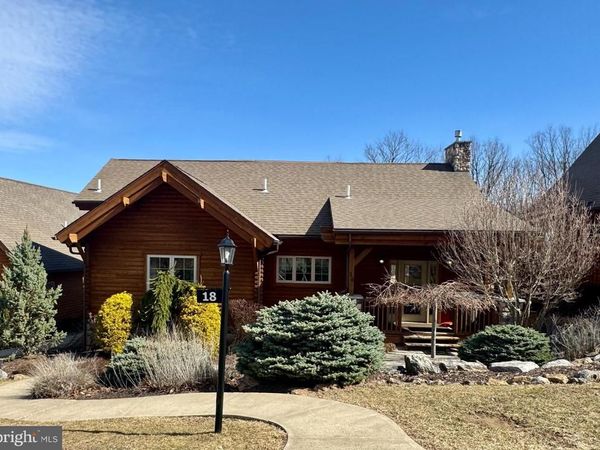 18 SUGARLOAF LANE, HAZLETON, PA 18202