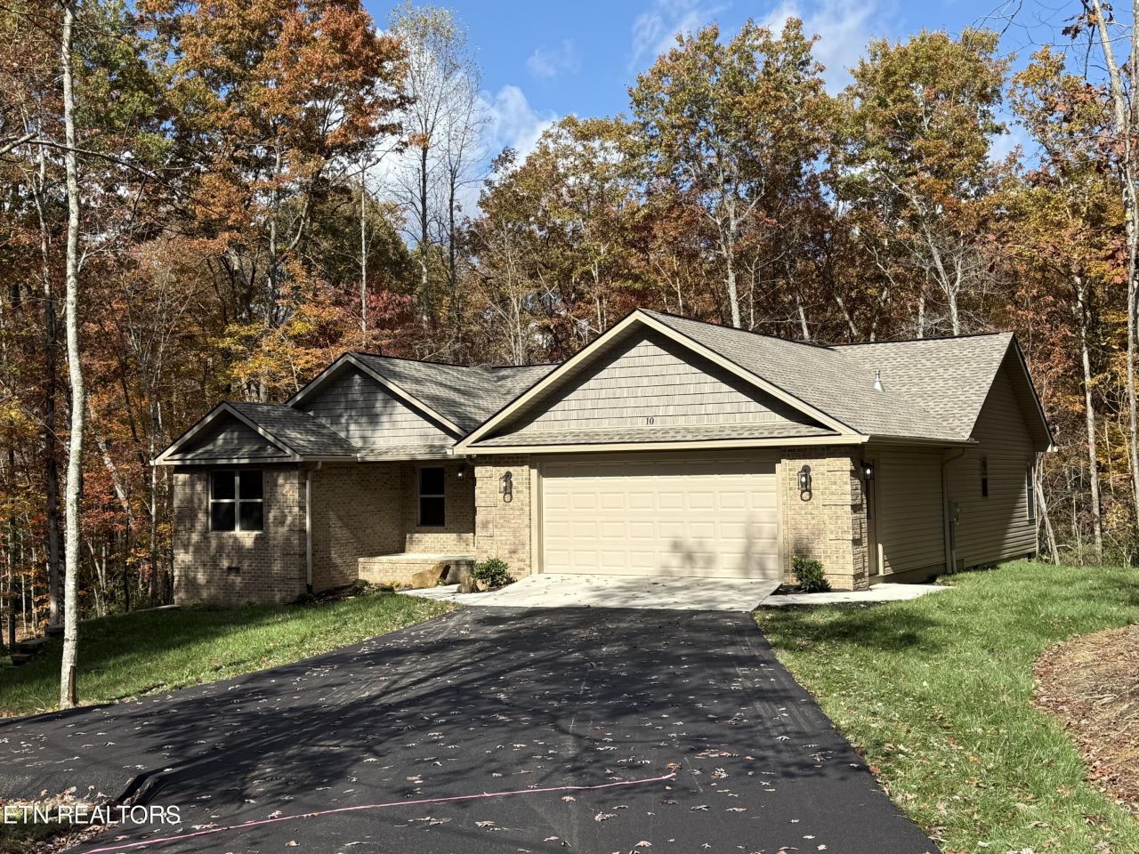 10 T Place Place, Monterey, TN 38574 Main Photo