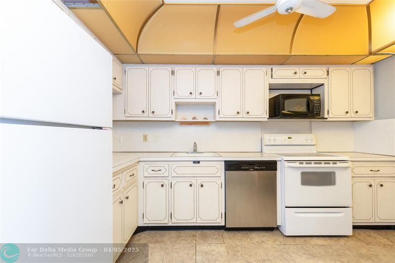 2731 NE 14th St Causeway, Unit 121, Pompano Beach, FL 33062 Photo