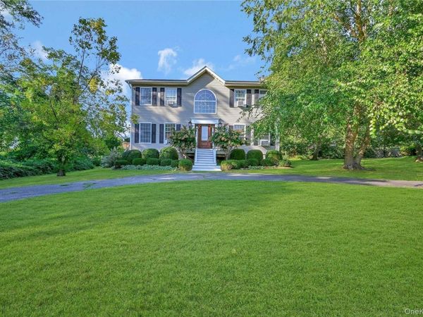 215 Kouros Road, New Suffolk, NY 11956