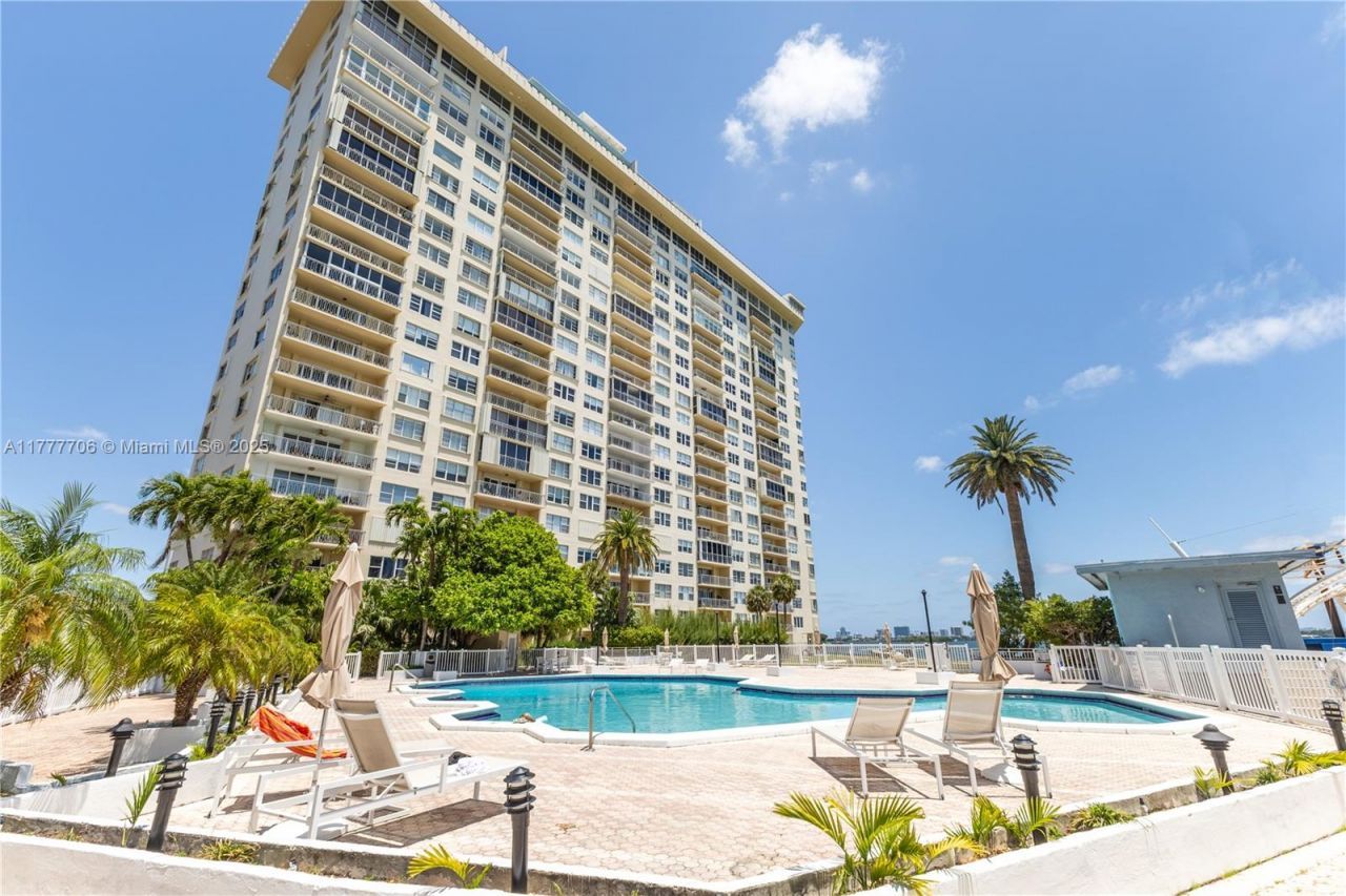11111 Biscayne Blvd, Unit 16G, Miami, FL 33181 Photo