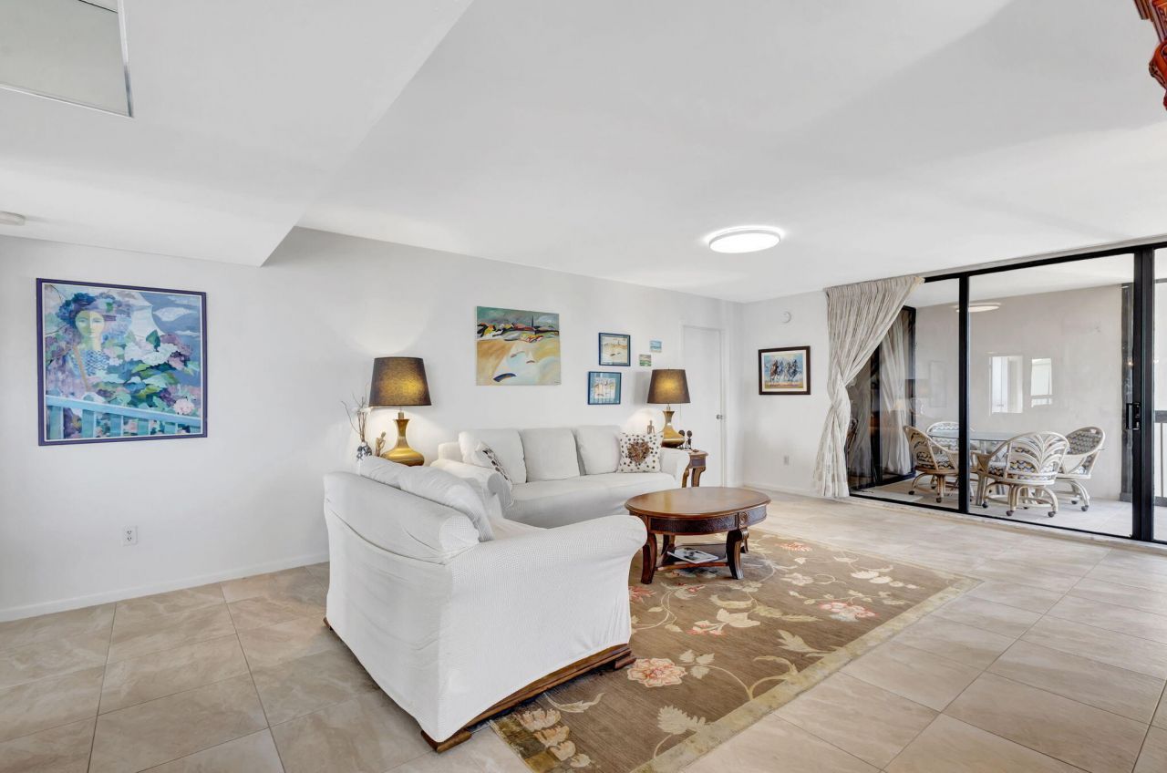 5380 N Ocean Drive, Unit 15 A, Singer Island, FL 33404 Photo