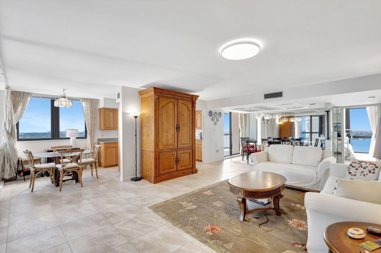 5380 N Ocean Drive, Unit 15 A, Singer Island, FL 33404 Photo