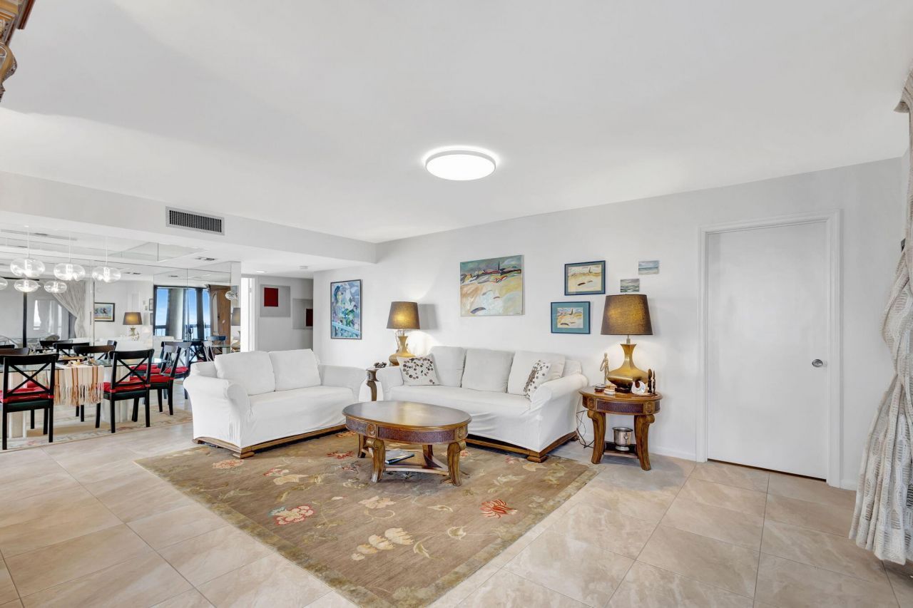 5380 N Ocean Drive, Unit 15 A, Singer Island, FL 33404 Photo