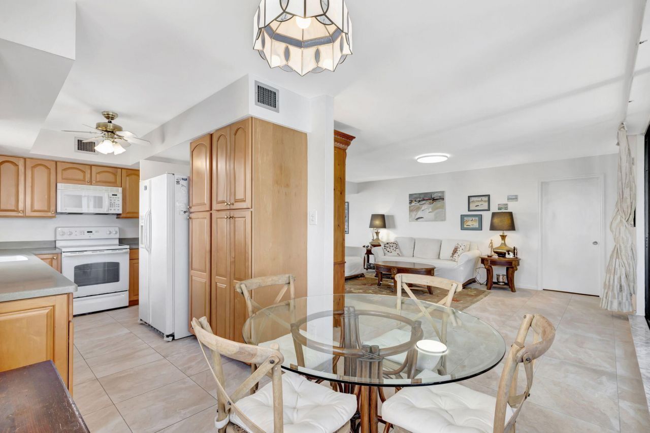 5380 N Ocean Drive, Unit 15 A, Singer Island, FL 33404 Photo