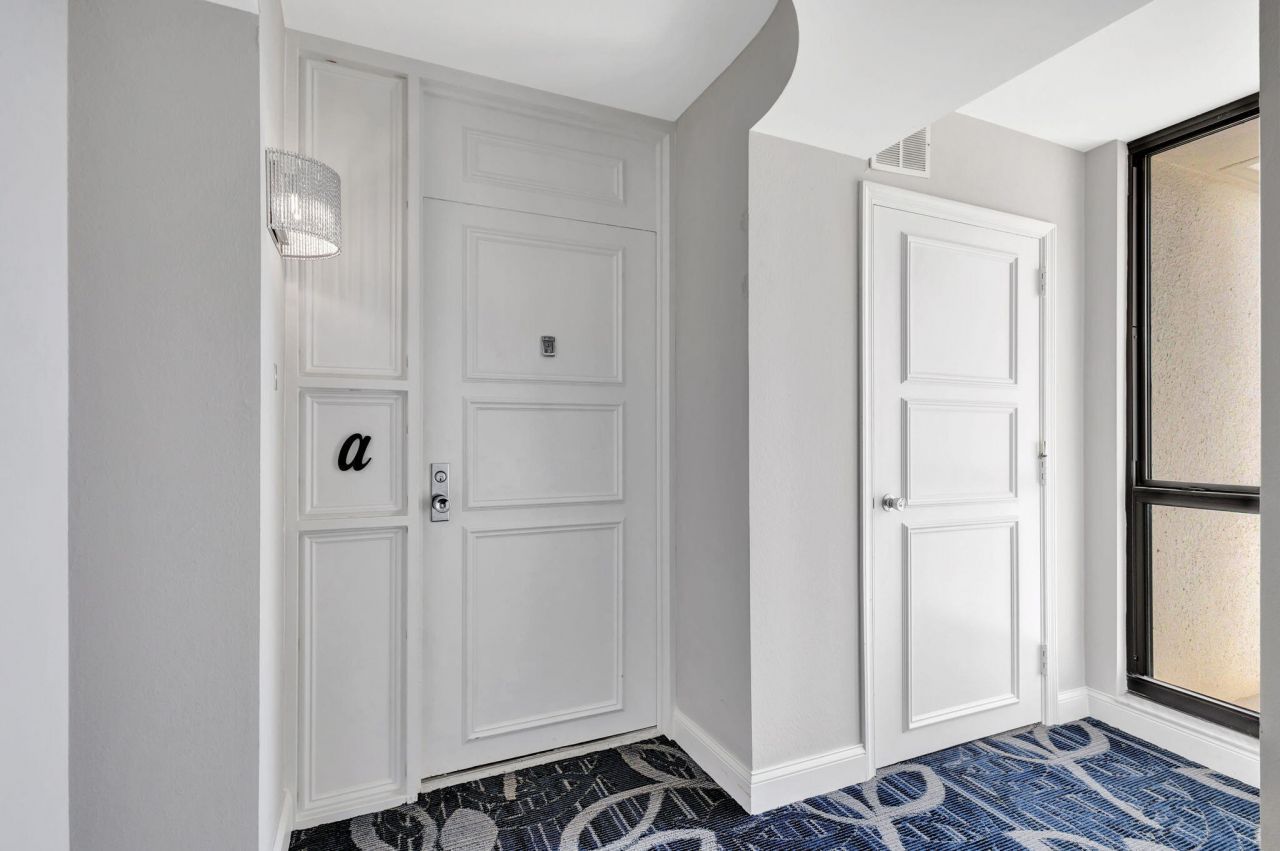 5380 N Ocean Drive, Unit 15 A, Singer Island, FL 33404 Photo