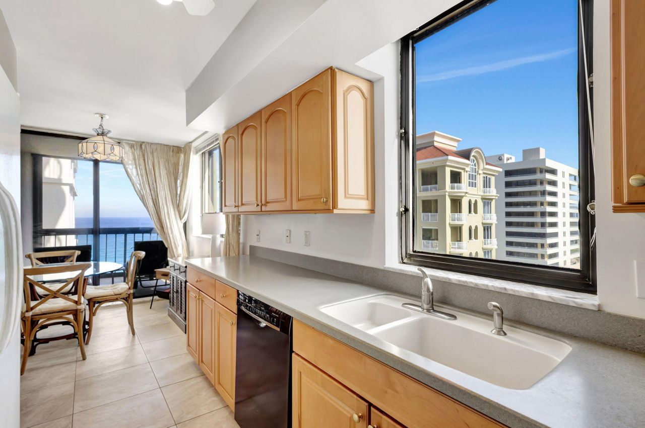 5380 N Ocean Drive, Unit 15 A, Singer Island, FL 33404 Photo