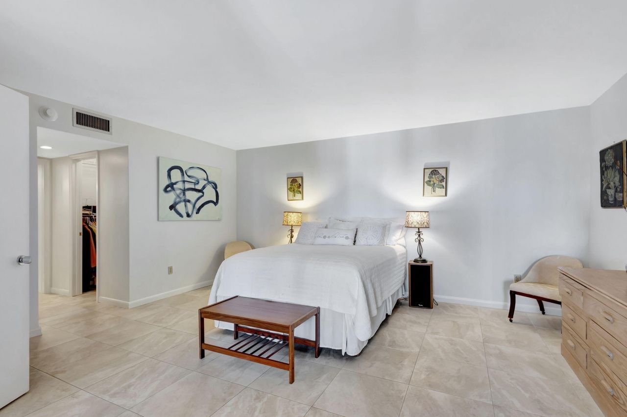 5380 N Ocean Drive, Unit 15 A, Singer Island, FL 33404 Photo