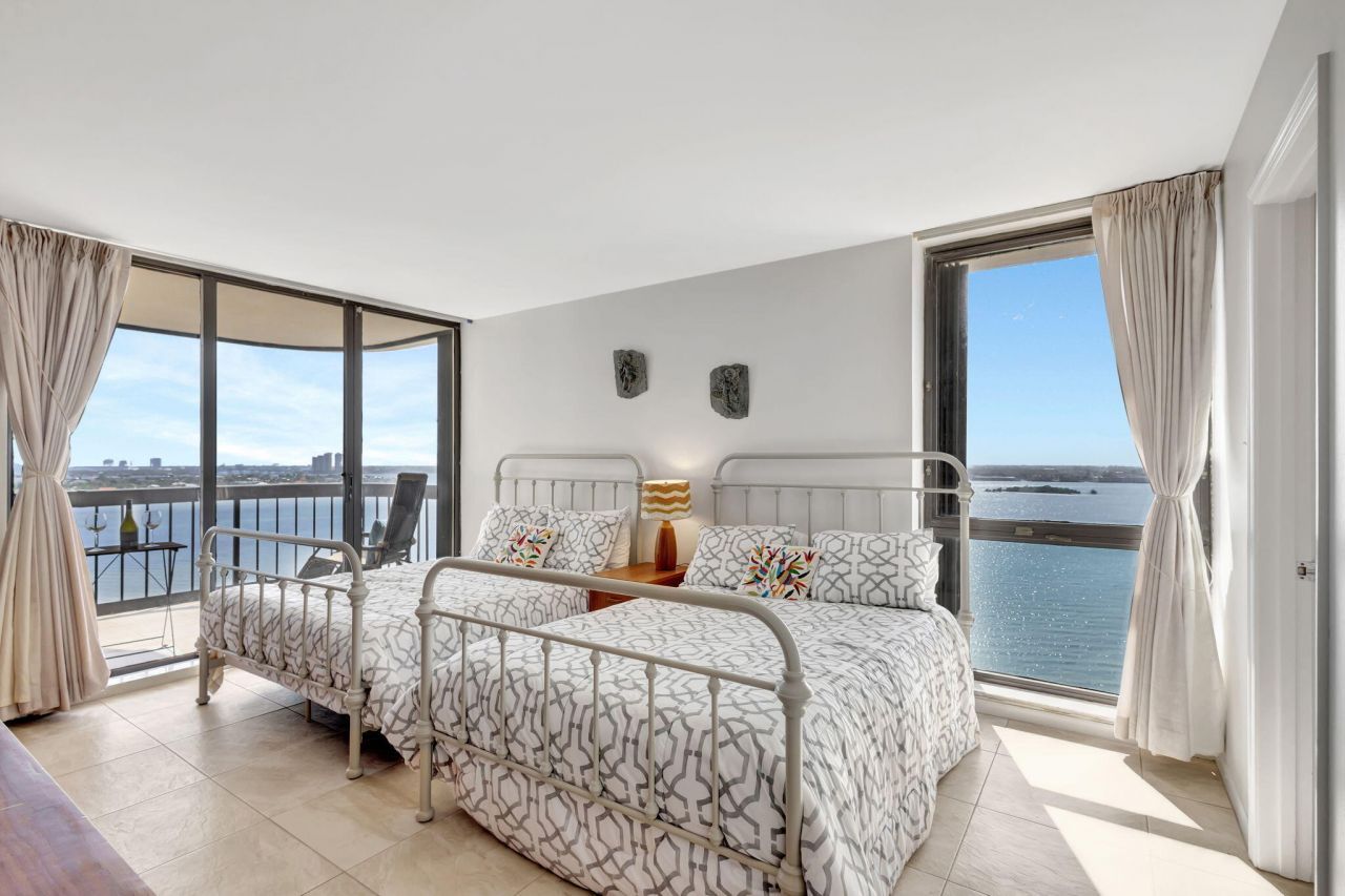 5380 N Ocean Drive, Unit 15 A, Singer Island, FL 33404 Photo