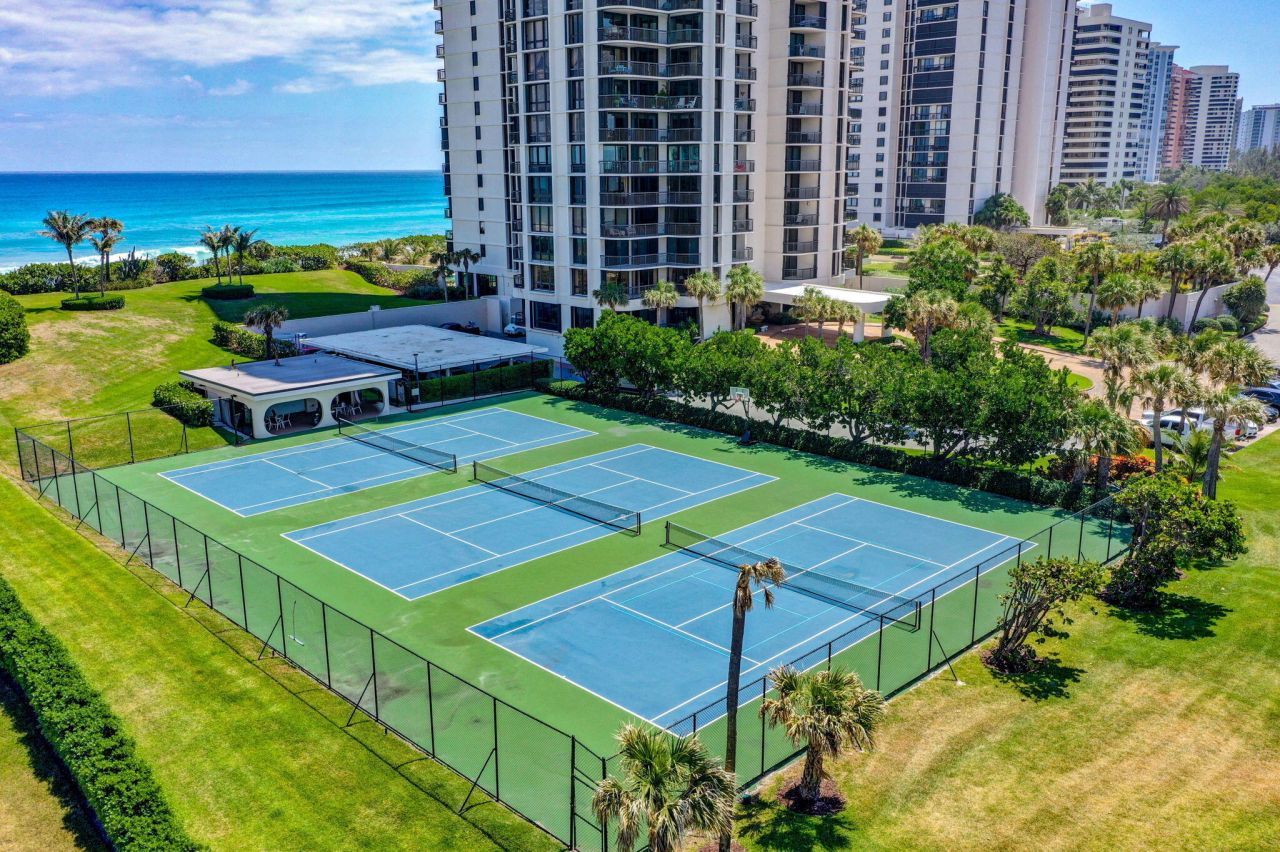 5380 N Ocean Drive, Unit 15 A, Singer Island, FL 33404 Photo