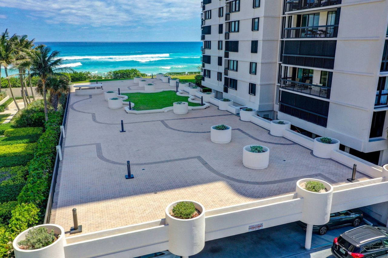 5380 N Ocean Drive, Unit 15 A, Singer Island, FL 33404 Photo