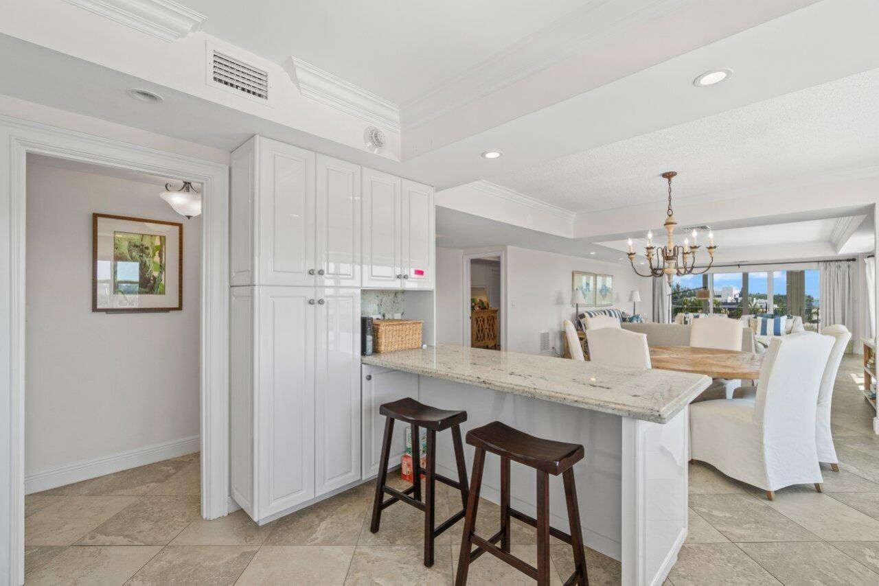 400 Seasage Drive, Unit 506, Delray Beach, FL 33483 Photo