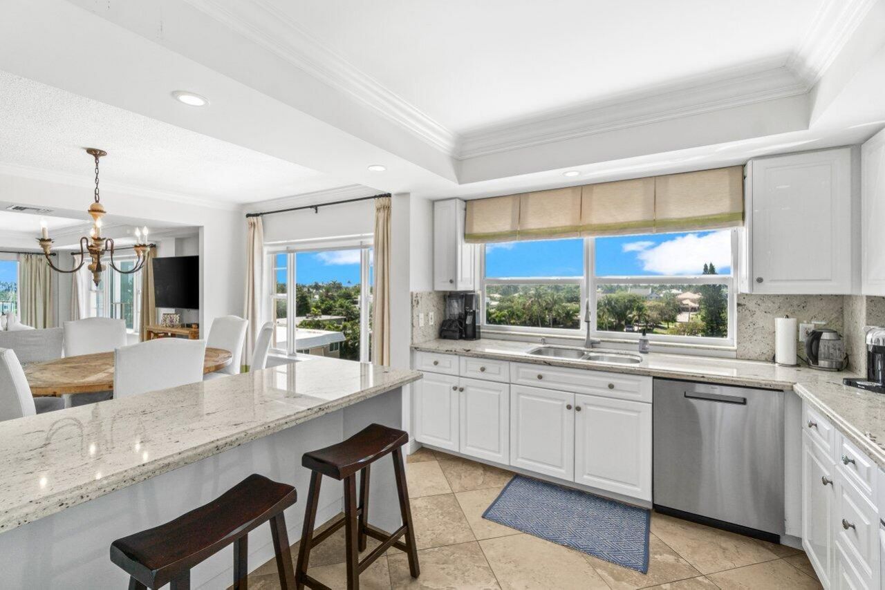 400 Seasage Drive, Unit 506, Delray Beach, FL 33483 Photo