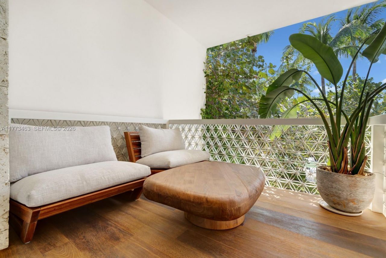 1500 W 23rd St, Miami Beach, FL 33140 Photo