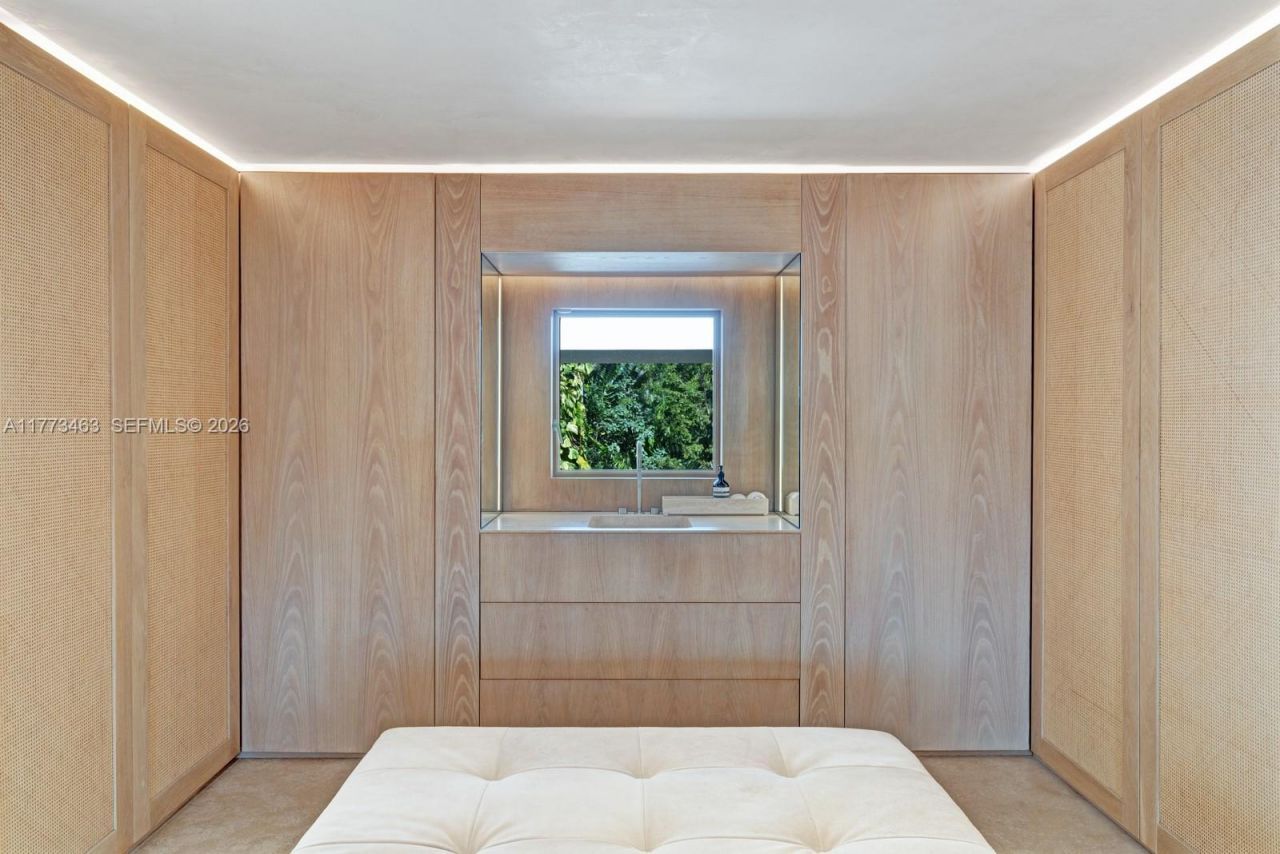 1500 W 23rd St, Miami Beach, FL 33140 Photo