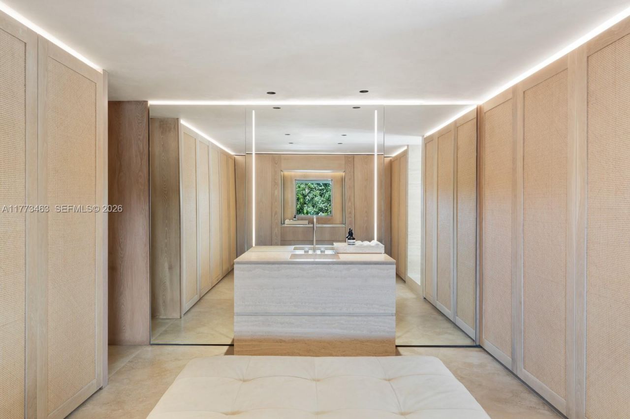 1500 W 23rd St, Miami Beach, FL 33140 Photo