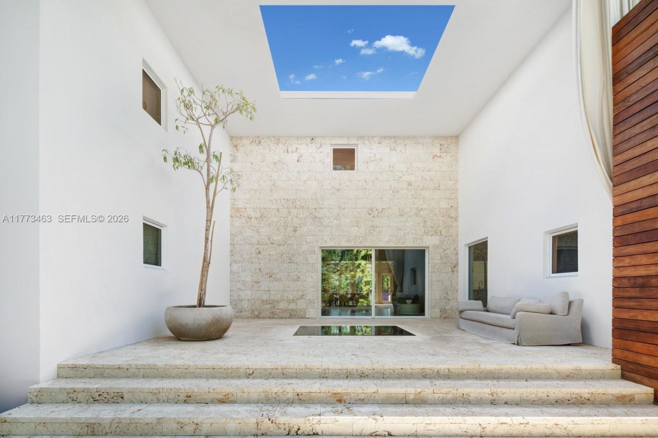 1500 W 23rd St, Miami Beach, FL 33140 Photo