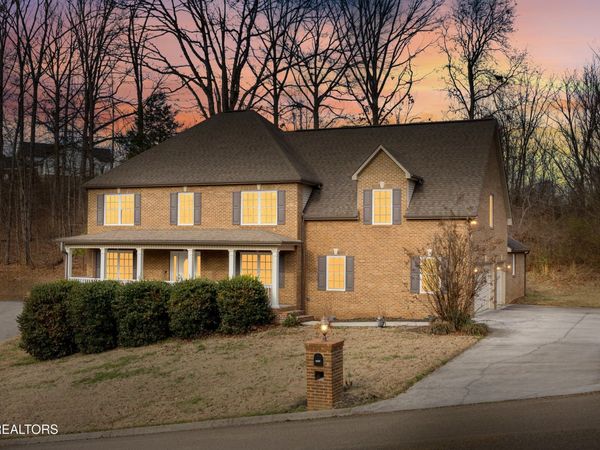 3345 Whispering Oaks Drive, Knoxville, TN 37938