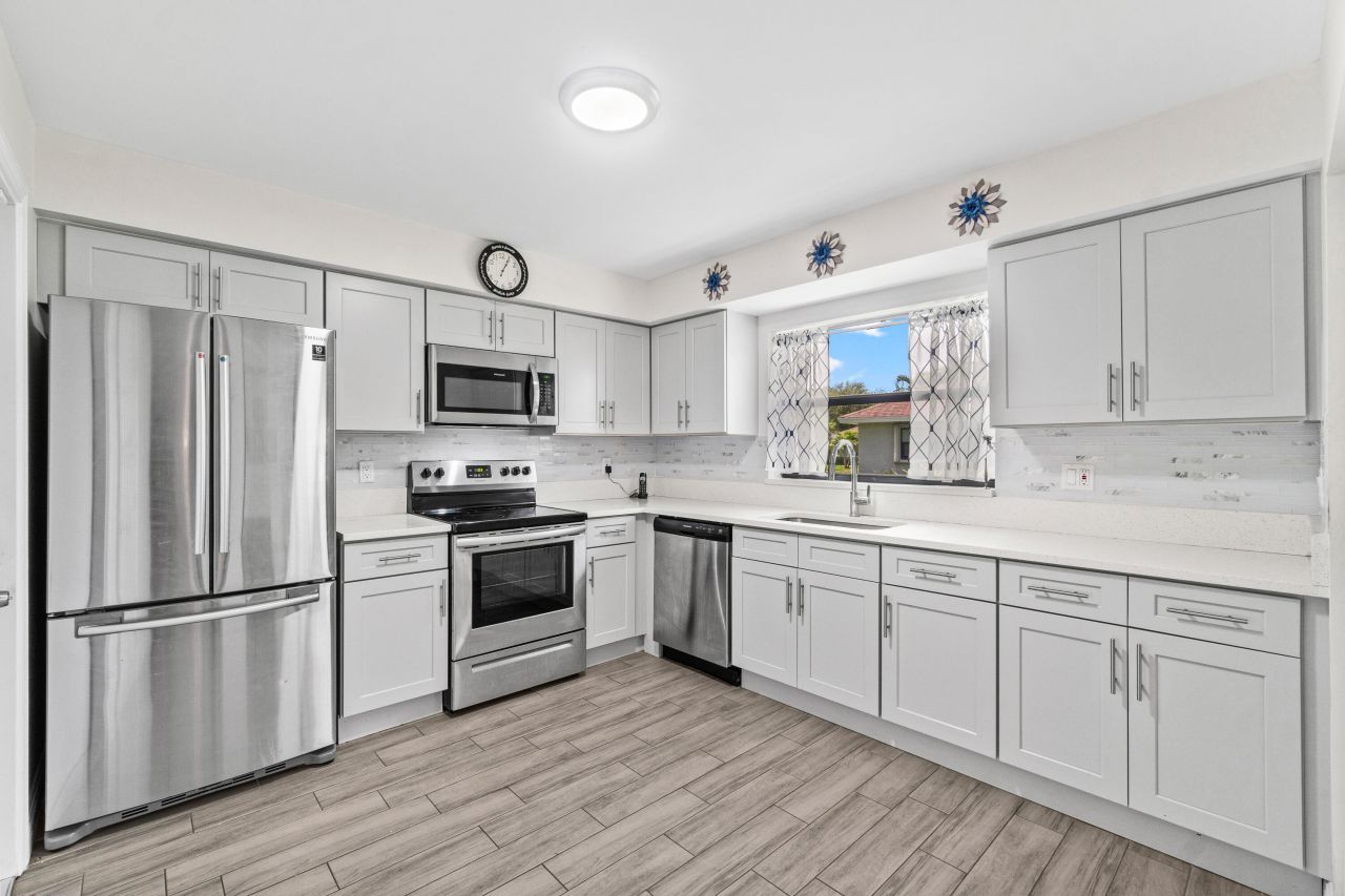 9975 Ligustrum Tree Way, Unit B, Boynton Beach, FL 33436 Photo