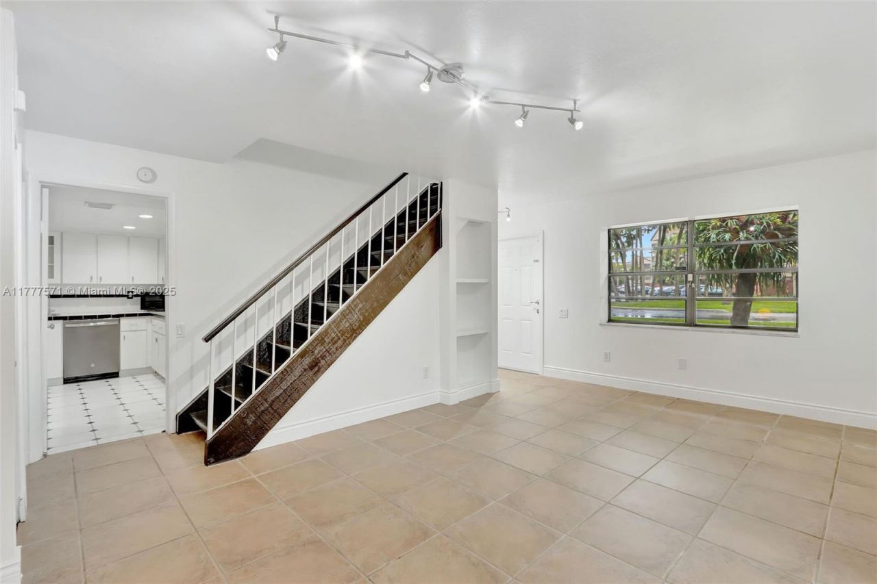 6619 SW 116th Pl, Unit G7, Miami, FL 33173 Photo