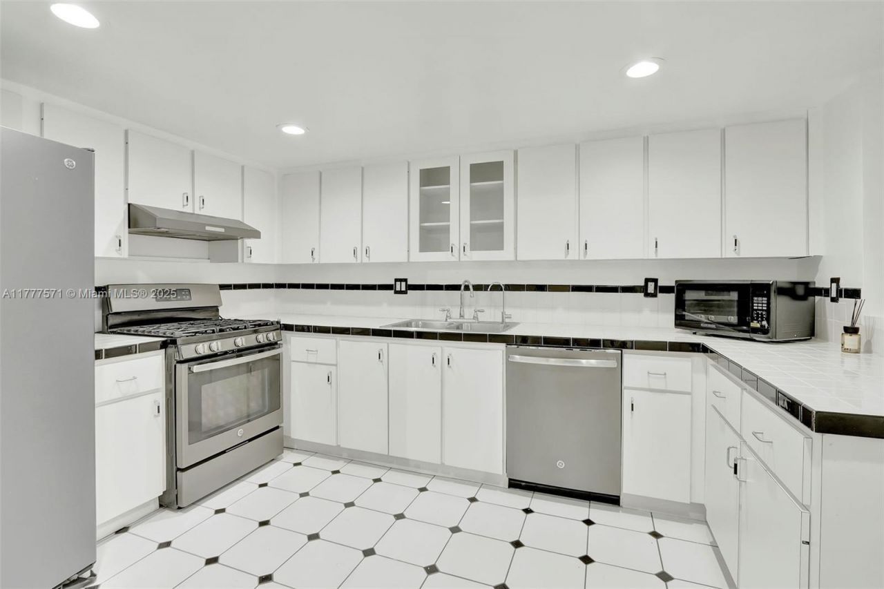 6619 SW 116th Pl, Unit G7, Miami, FL 33173 Photo