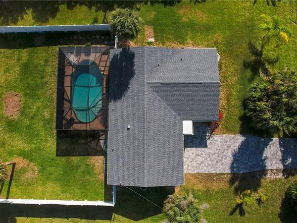 3582 Papaya ST, ST. JAMES CITY, FL 33956