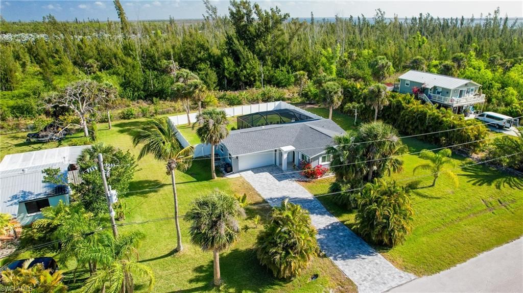 3582 Papaya St, Saint James City, FL 33956 Photo