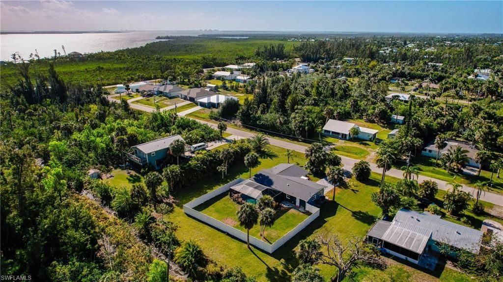 3582 Papaya St, Saint James City, FL 33956 Photo