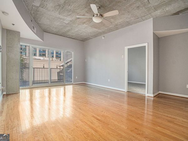 250 Pharr Road NE, Unit 405, Atlanta, GA 30305