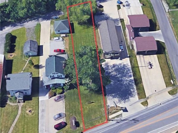 E Lake Road, Sheffield Lake, OH 44054