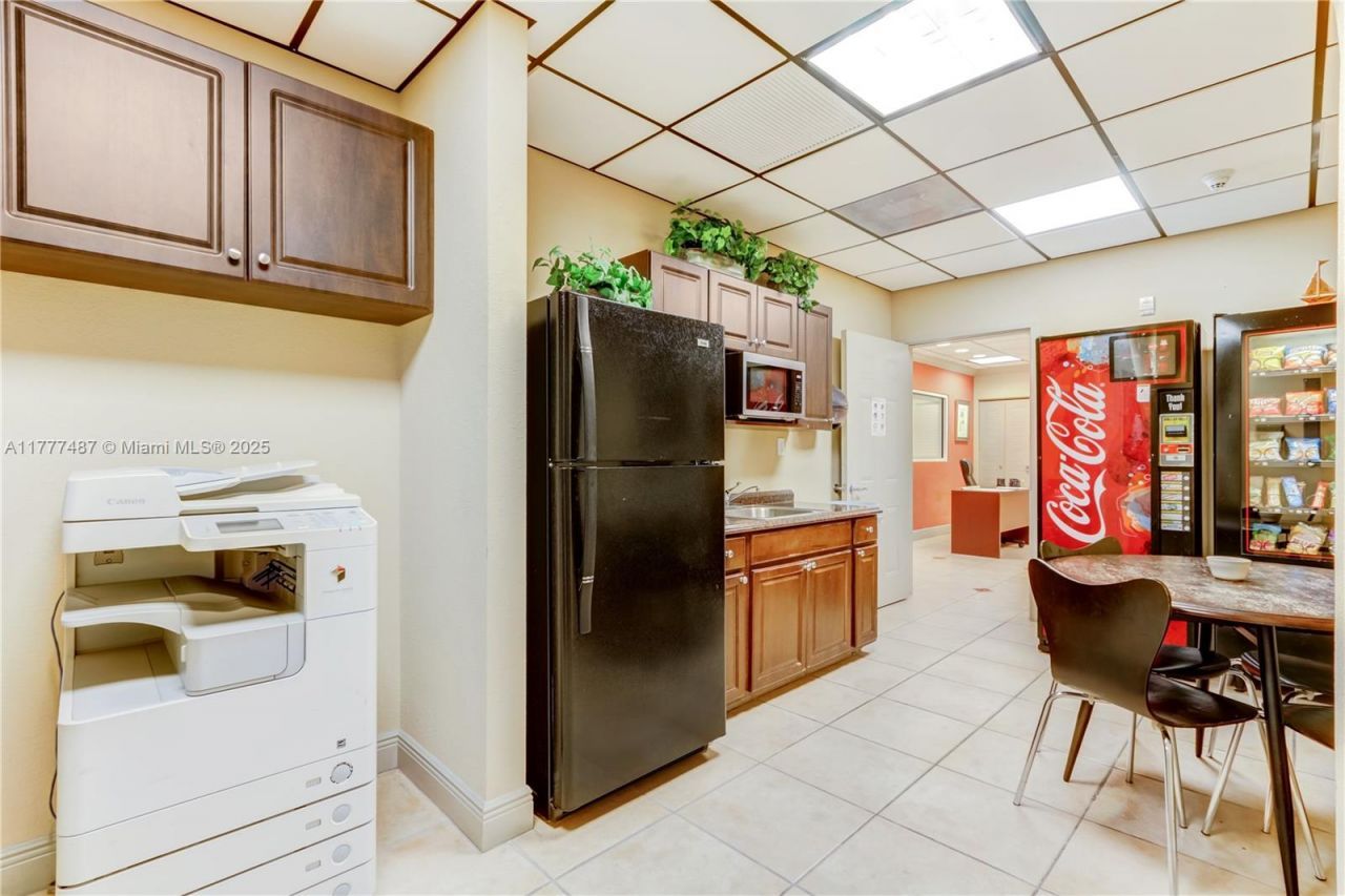 12150 SW 128th Ct, Unit 221, Miami, FL 33186 Photo