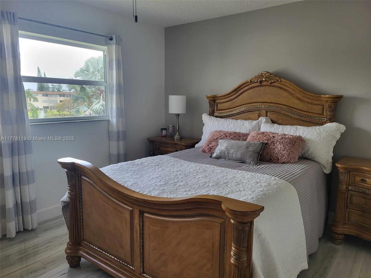 4701 NW 34th St, Unit 602, Lauderdale Lakes, FL 33319 Photo