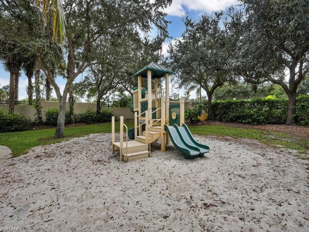 9983 Colonial Walk N, Estero, FL 33928 Photo