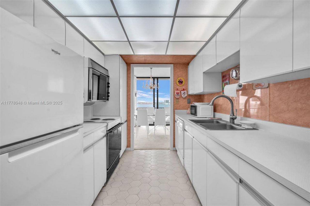 5510 N Ocean Dr, Unit 19B, Singer Island, FL 33404 Photo