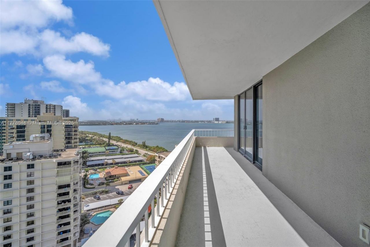 5510 N Ocean Dr, Unit 19B, Singer Island, FL 33404 Photo