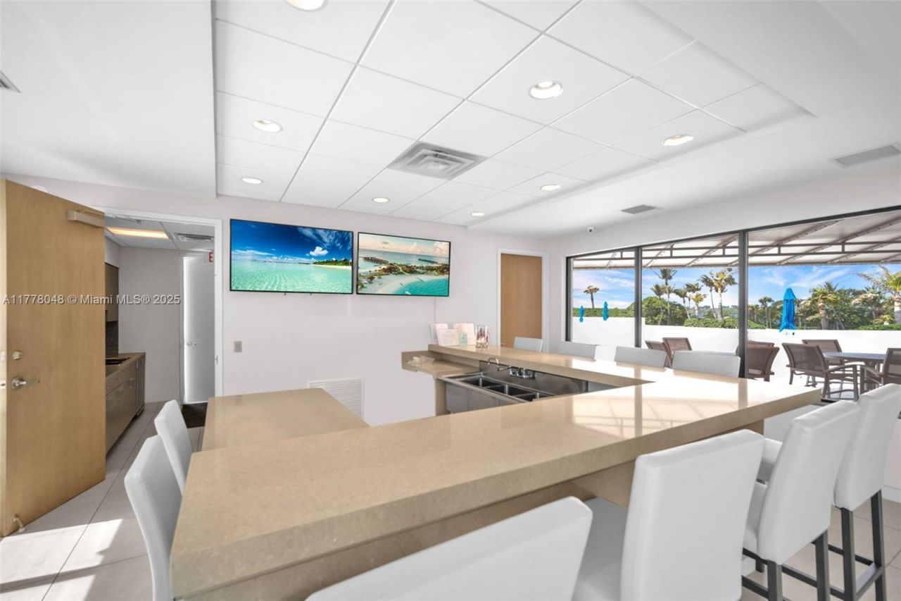 5510 N Ocean Dr, Unit 19B, Singer Island, FL 33404 Photo