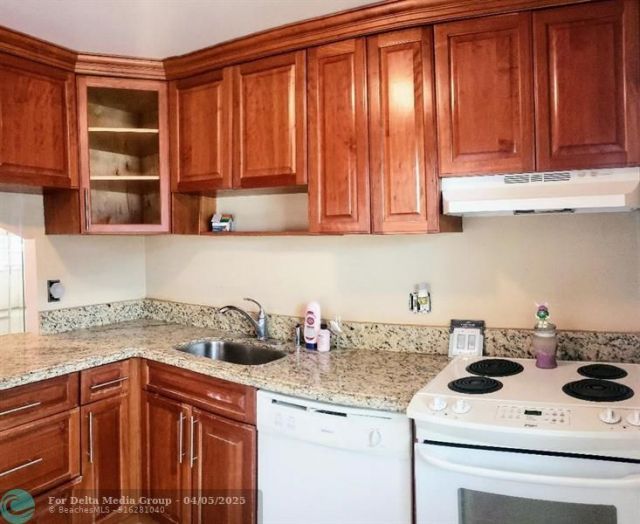 7897 Golf Circle Drive, Unit 112, Margate, FL 33063 Photo