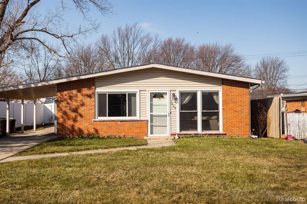 1629 E Dulong Avenue N, Madison Heights, MI 48071 Main Photo