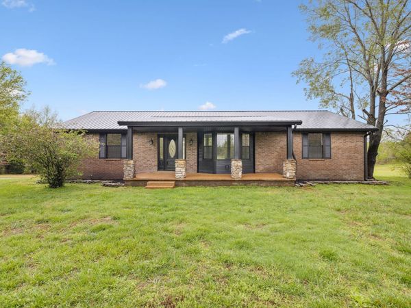 500 Brown Rd, Bon Aqua, TN 37025