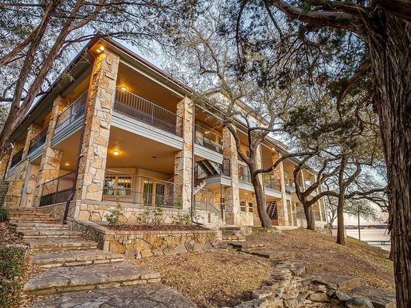 5010 Comanche Vista Court, De Cordova, TX 76049