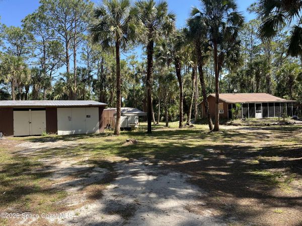 891 Hartsdale Avenue SW, Palm Bay, FL 32908