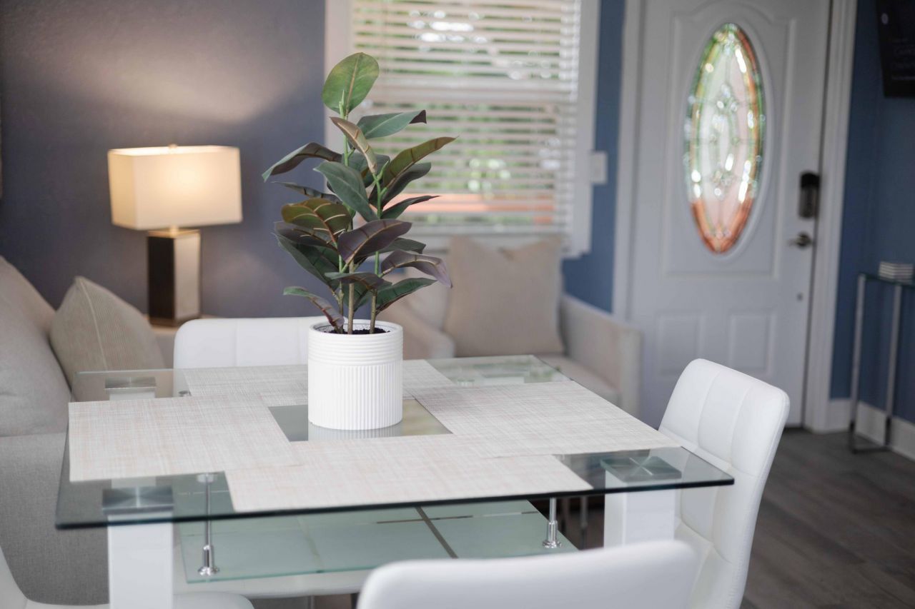 420 Avenida Alegre, Unit 4, West Palm Beach, FL 33405 Photo