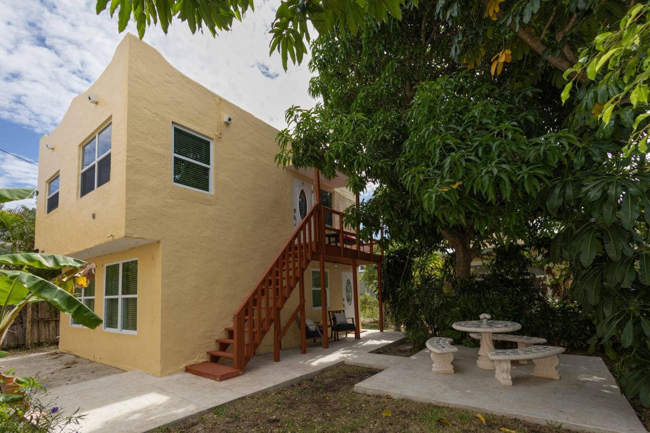 420 Avenida Alegre, Unit 4, West Palm Beach, FL 33405 Photo