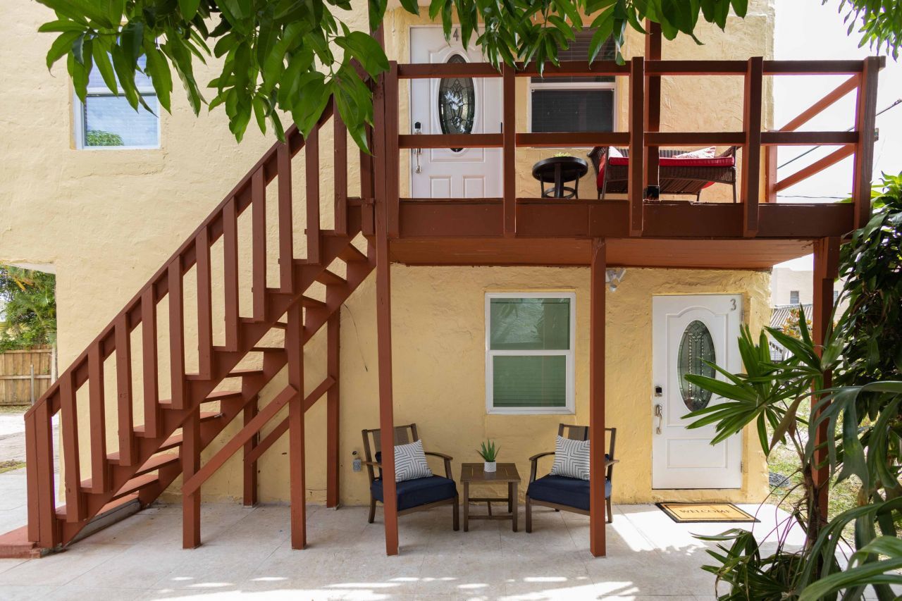 420 Avenida Alegre, Unit 4, West Palm Beach, FL 33405 Photo