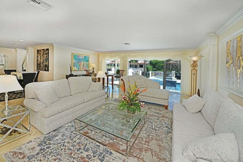 885 NE Mulberry Drive, Boca Raton, FL 33487 Photo