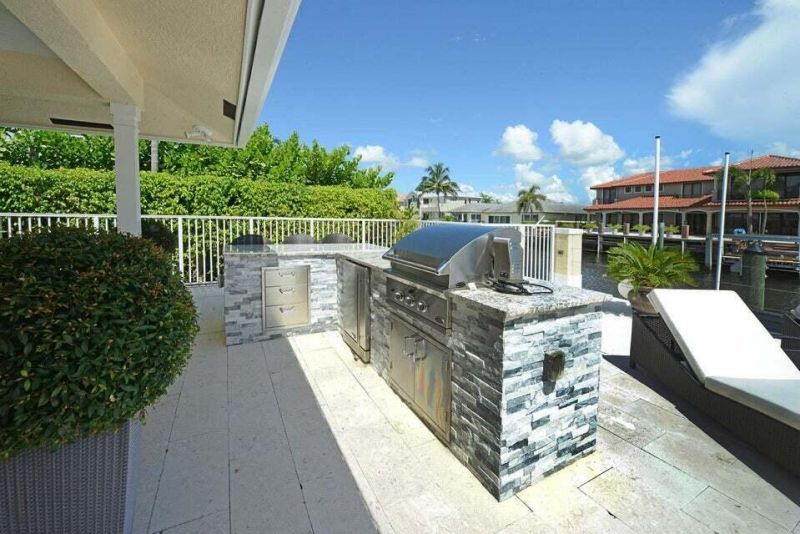 885 NE Mulberry Drive, Boca Raton, FL 33487 Photo