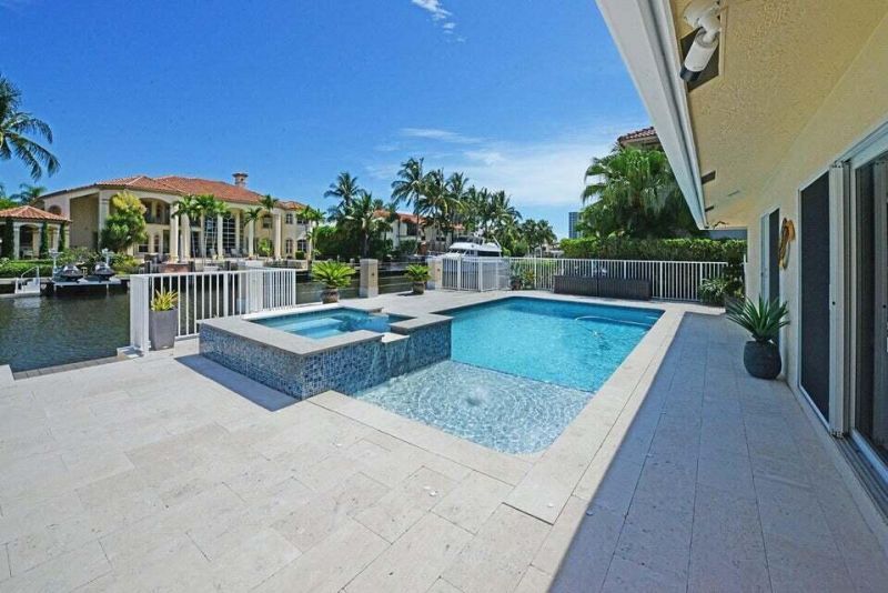 885 NE Mulberry Drive, Boca Raton, FL 33487 Photo