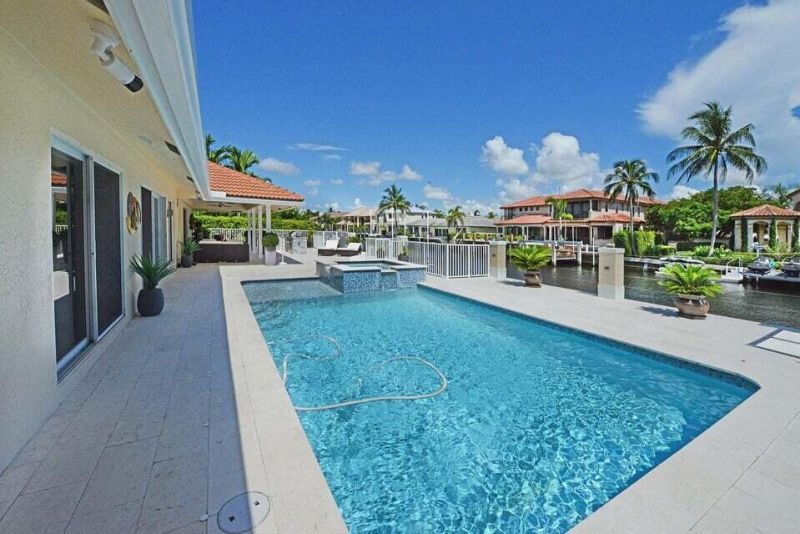 885 NE Mulberry Drive, Boca Raton, FL 33487 Photo