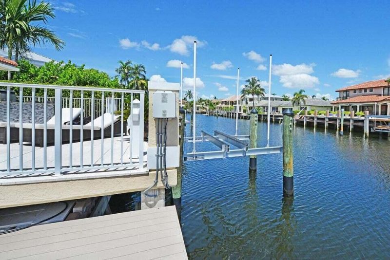 885 NE Mulberry Drive, Boca Raton, FL 33487 Photo